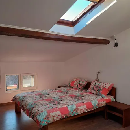 בית נופש Sokol I Kalina Pchelin