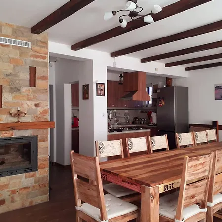 Holiday home Sokol I Kalina Pchelin