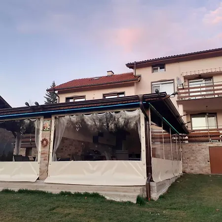 בית נופש Sokol I Kalina Pchelin